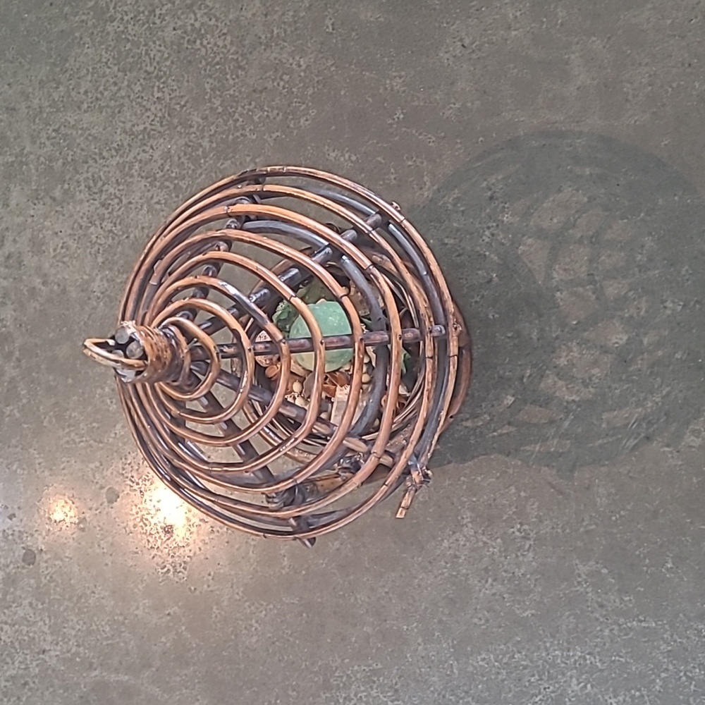 VINTAGE RATTAN HANGING BASKET - Picture 5 of 9